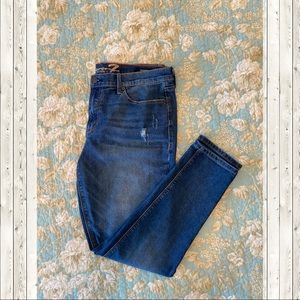 Seven7 Women’s girlfriend jeans size 14